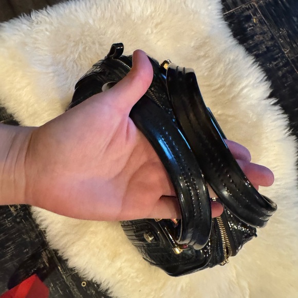 Gucci Babouska studded Black Patent Leather Shoulder Bag - Picture 12 of 16